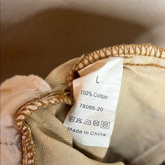 Leopard Denim Sz Large Tan and Black Jean Shorts Raw Distressed Hem - Picture 8 of 9